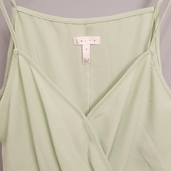 Leith Pale Green Sleeveless Top in Size 1X - Picture 4 of 10
